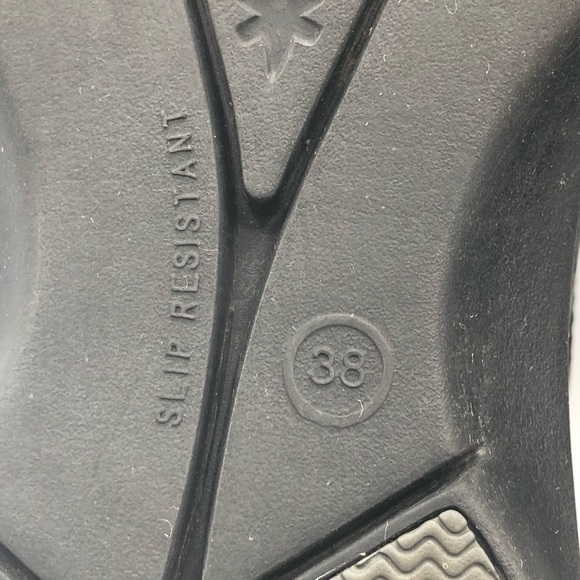 Dansko women’s black‎ slip on clog/mule 38 Euro 7.5 US - Picture 10 of 10